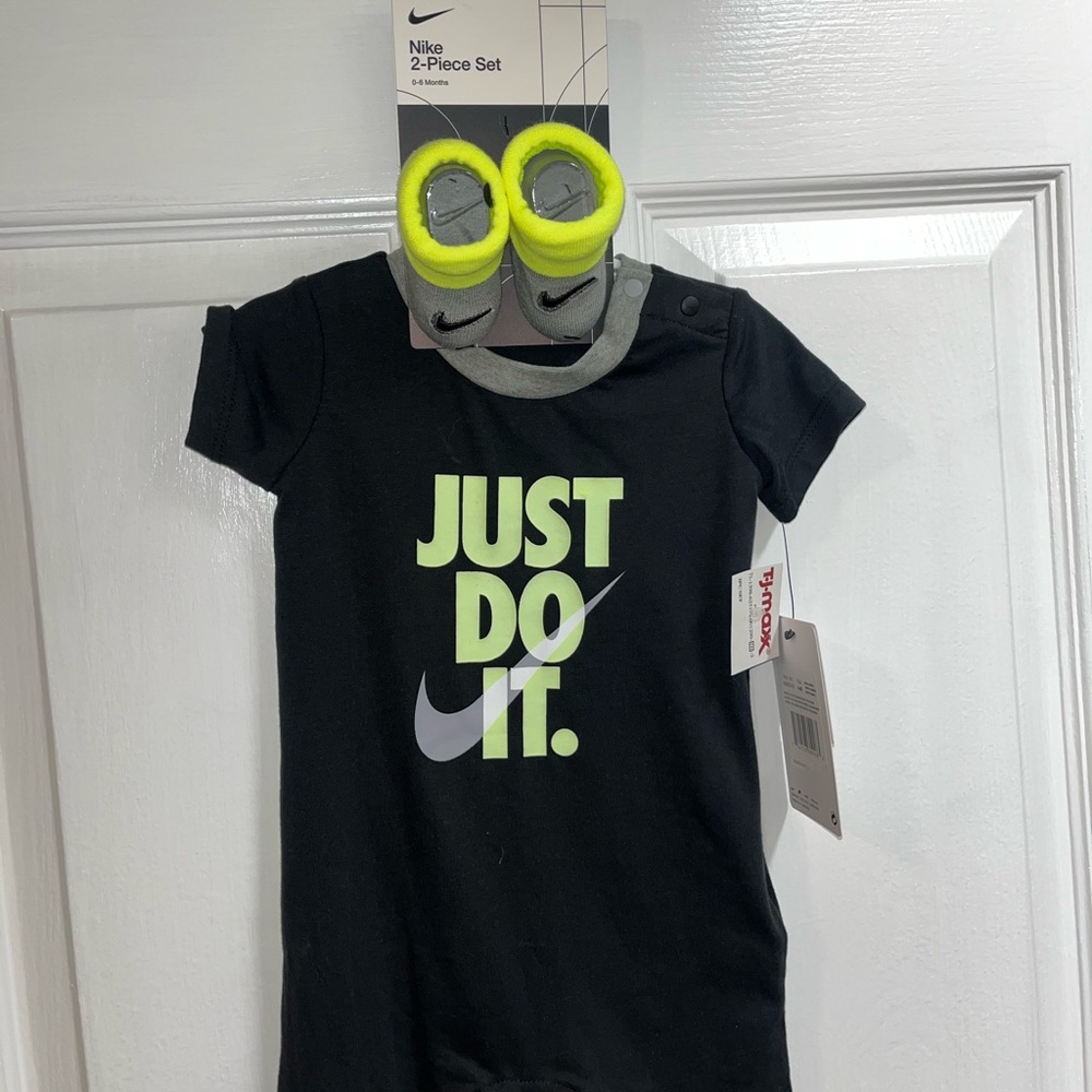 BABY BOY NIKE